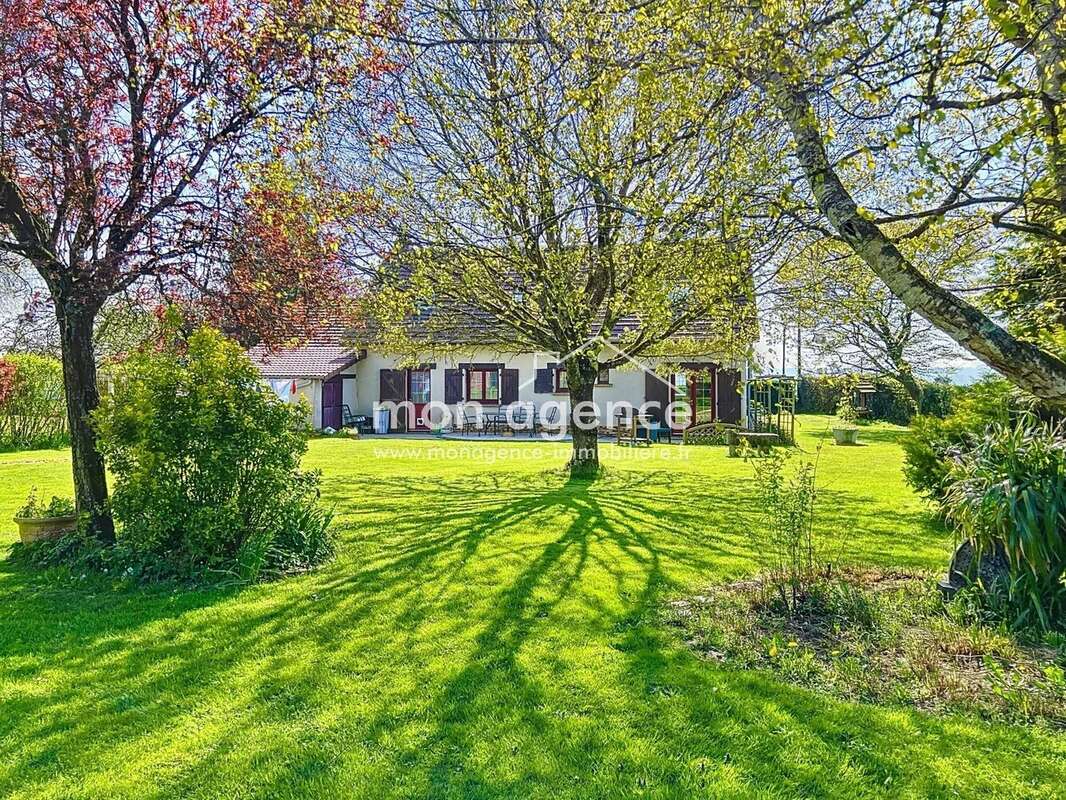 Maison à MESNIL-MAUGER