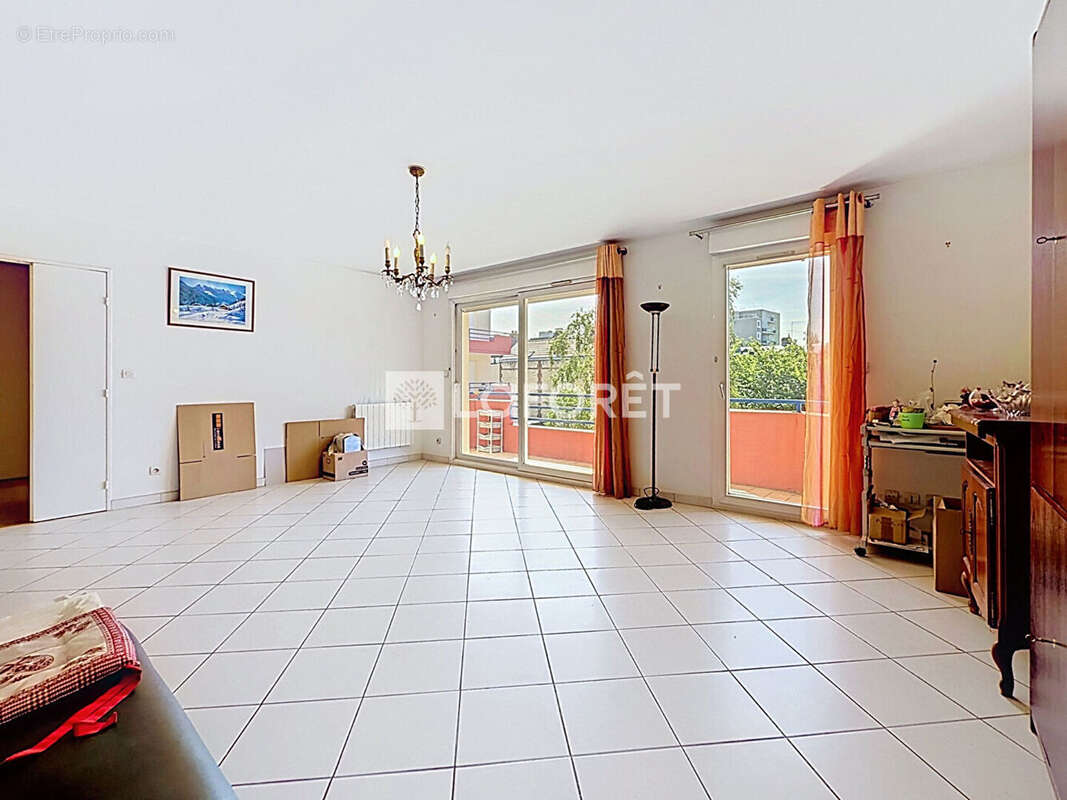 Appartement à SOTTEVILLE-LES-ROUEN