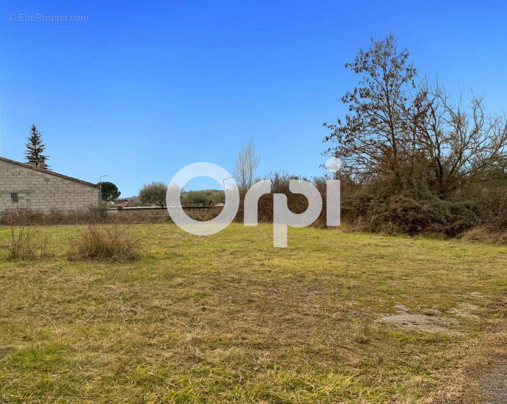 Terrain constructible de 813 m² accès à pied du centre de Ruoms - photo 9