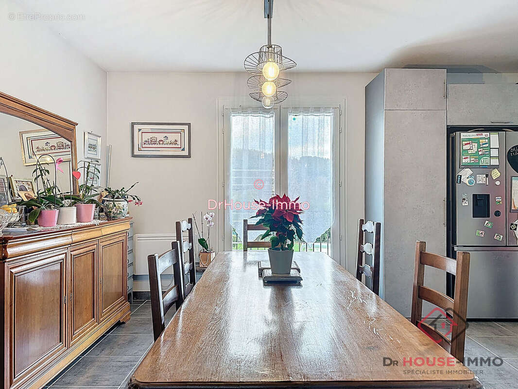 Maison à CHATEAU-L&#039;EVEQUE