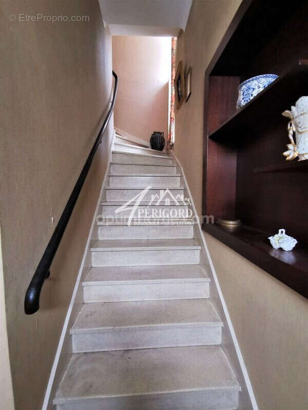 Appartement 235 m² à Bergerac  - photo 7