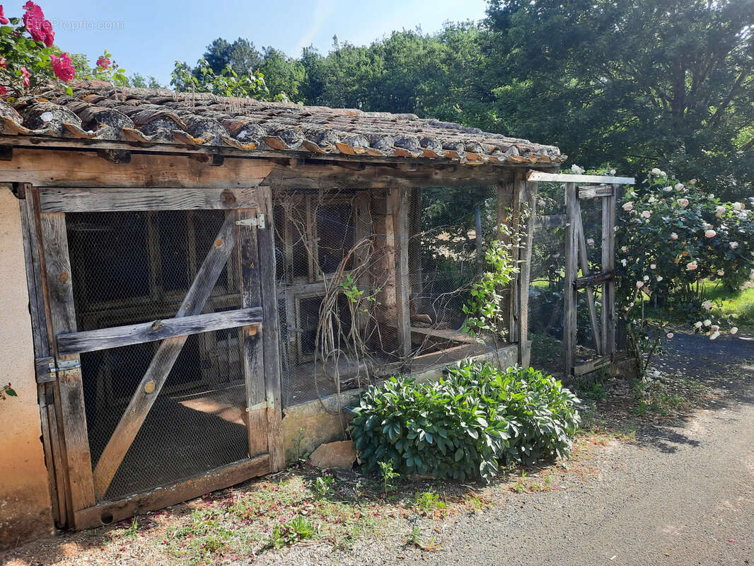 Maison à CUZORN