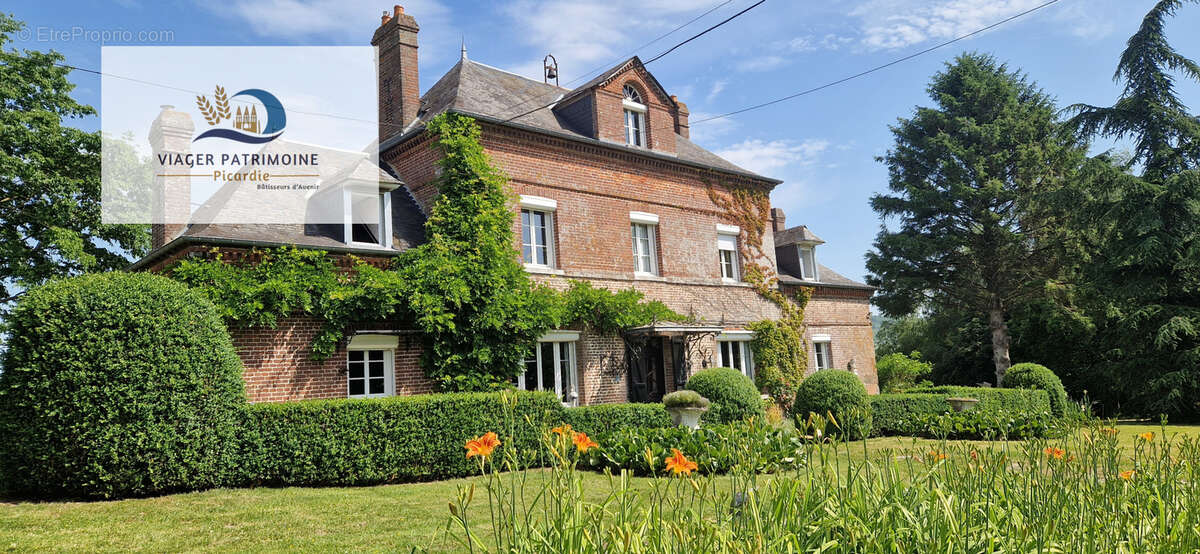 EXCLUSIVITÉ - Viager occupé - Domaine de 17 000 m2 avec maison de maître, dépendances et écurie - Pays de Bray (76) - photo 10