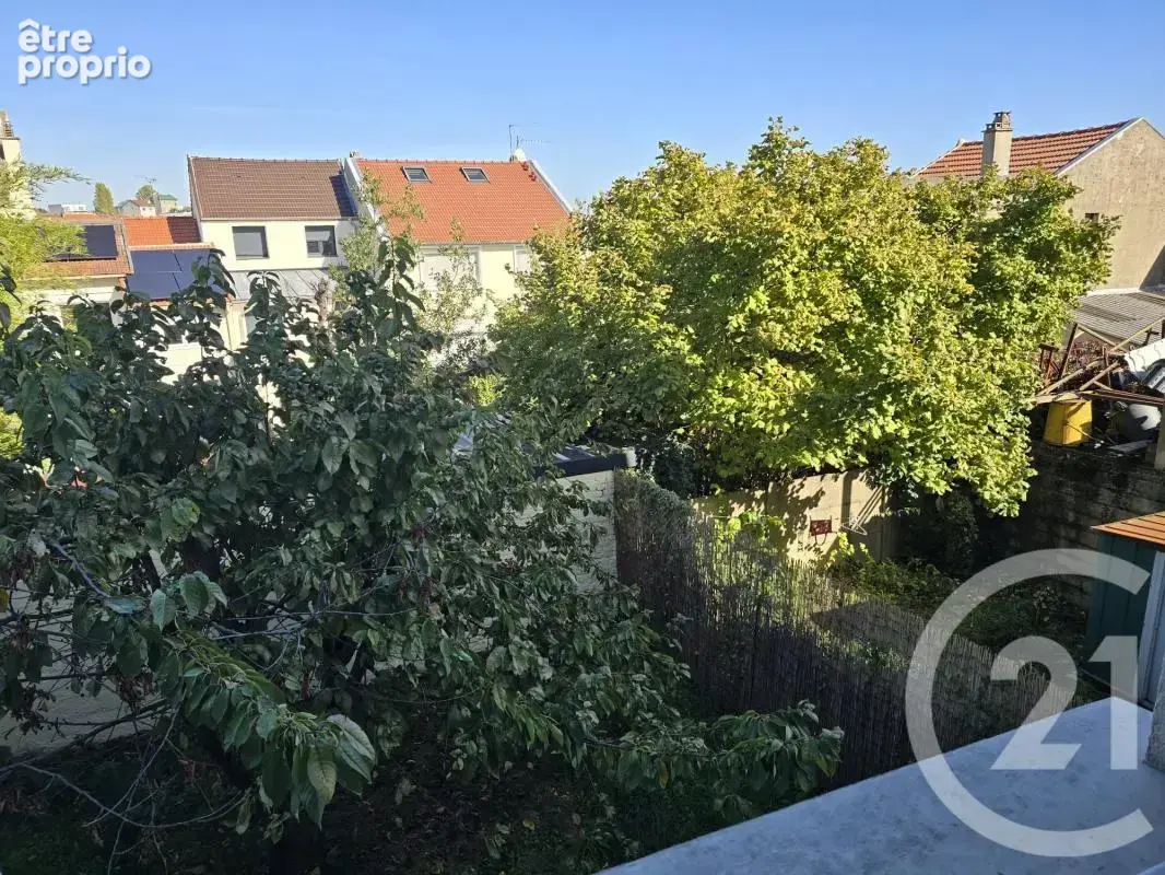 Appartement 2 pièces 34 m² à vendre à Fontenay-Sous-Bois (94120) - photo 2
