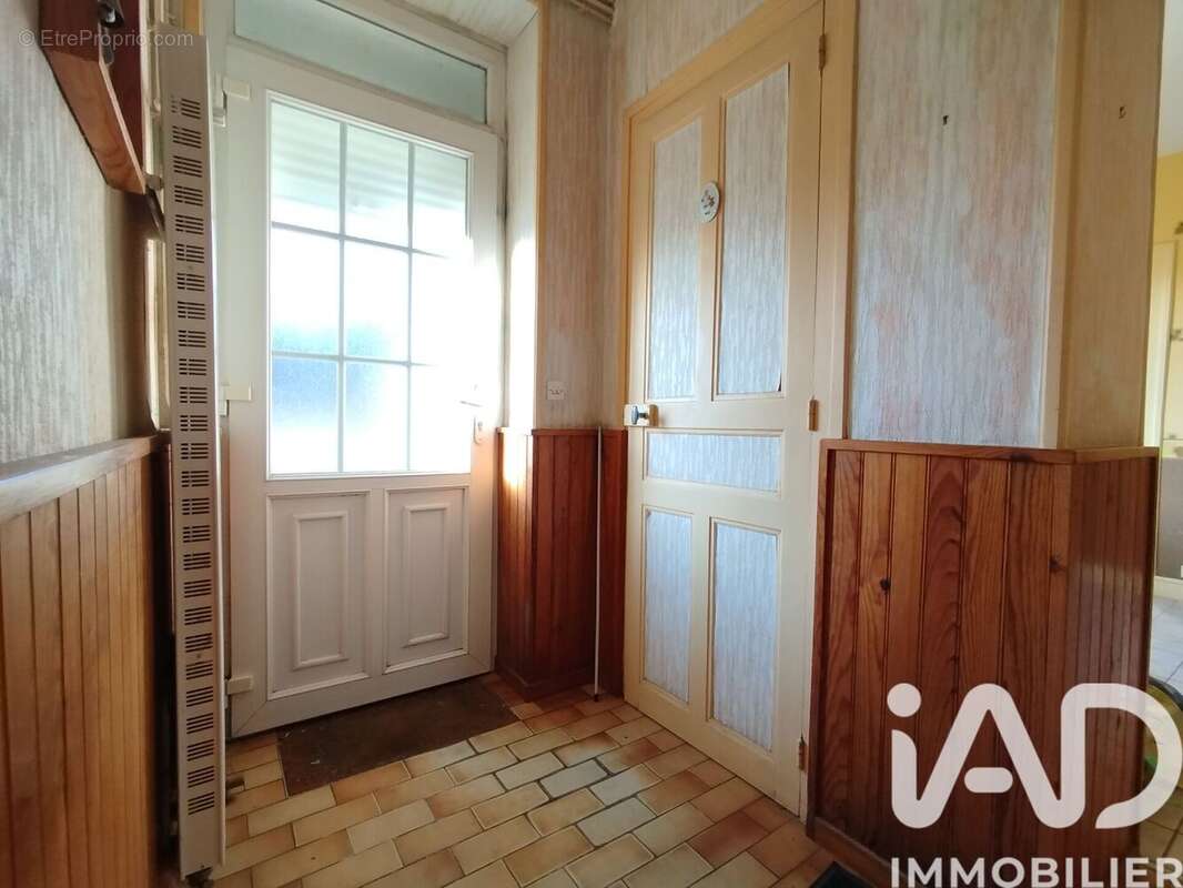 Photo 7 - Maison à LA ROCHE-CLERMAULT