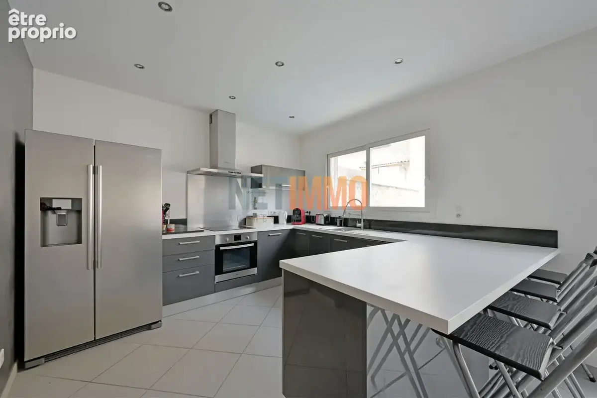 LE CAILAR - Maison de Village T4 - cour - piscine - photo 2