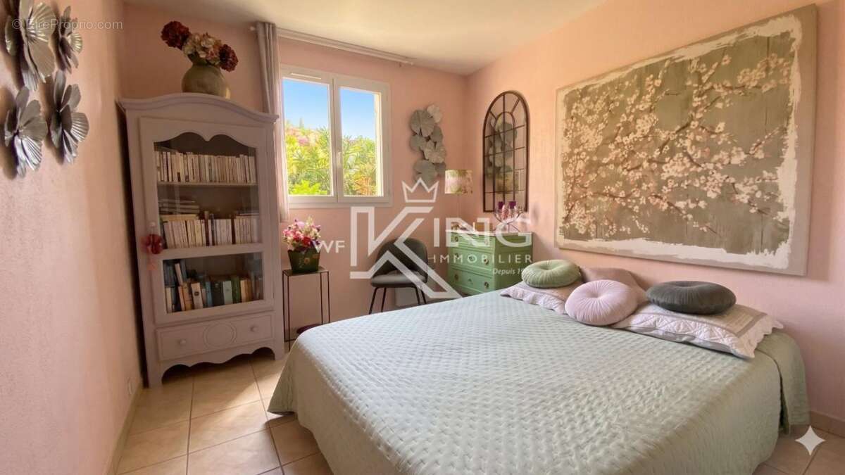 Appartement à FREJUS