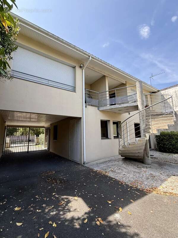 CABINET PROFESSIONNEL,  78 m2, Plain-pied, 3 places de stationnement, Pessac-Centre - photo 15