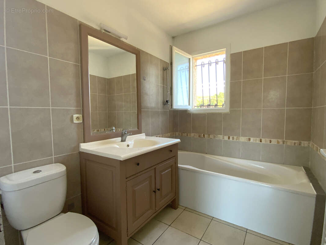Villa 3 chambres sur terrain 600 m2. - photo 3