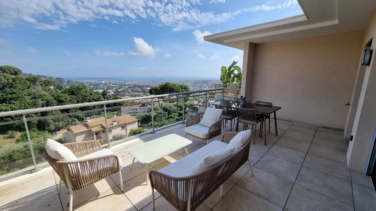 Appartement à LE CANNET