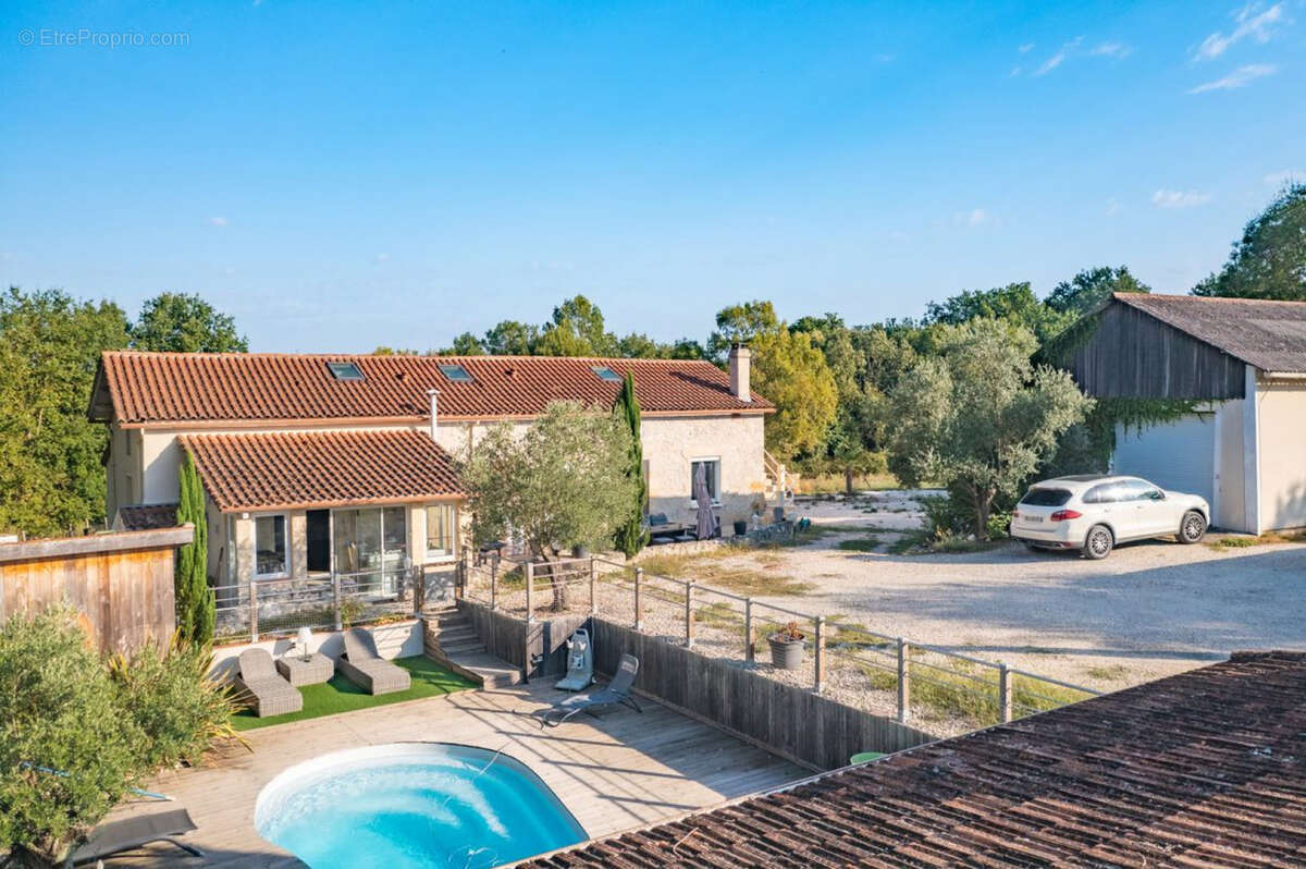 Maison à CONDEZAYGUES
