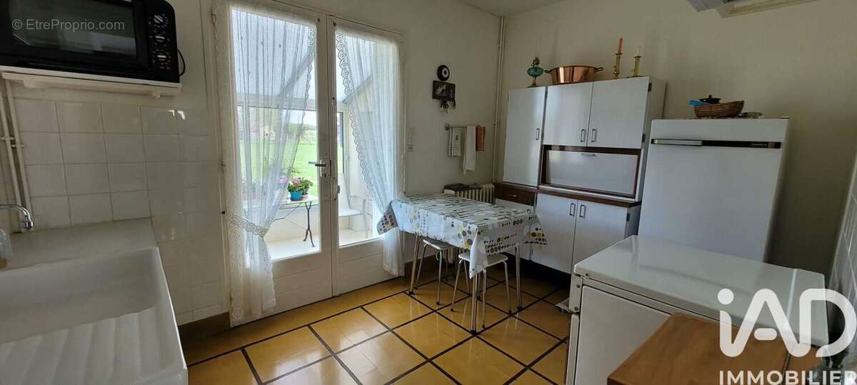 Photo 6 - Maison à NIEUIL-L'ESPOIR