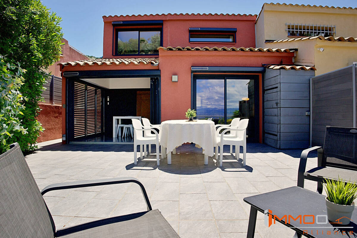 Maison à THEOULE-SUR-MER