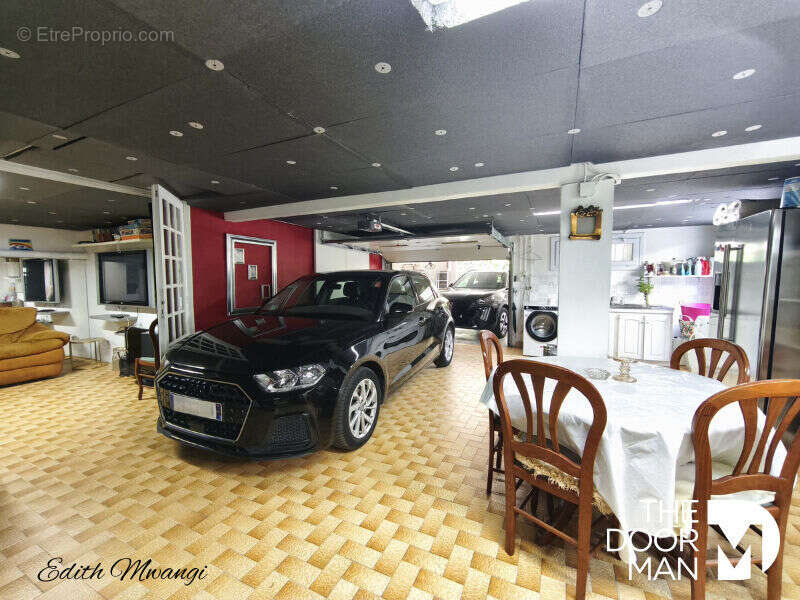 Maison à BRUGUIERES