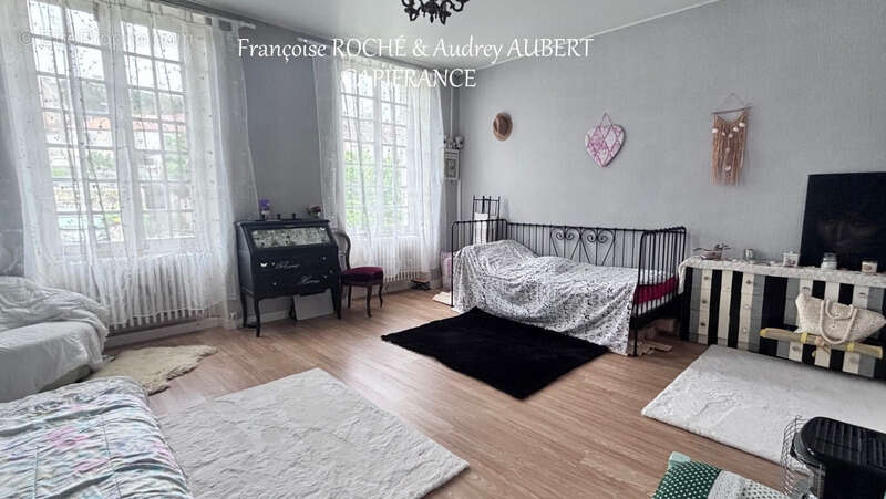 Maison à TAILLEBOURG