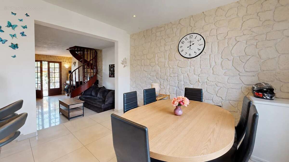 Maison à MONTFERMEIL