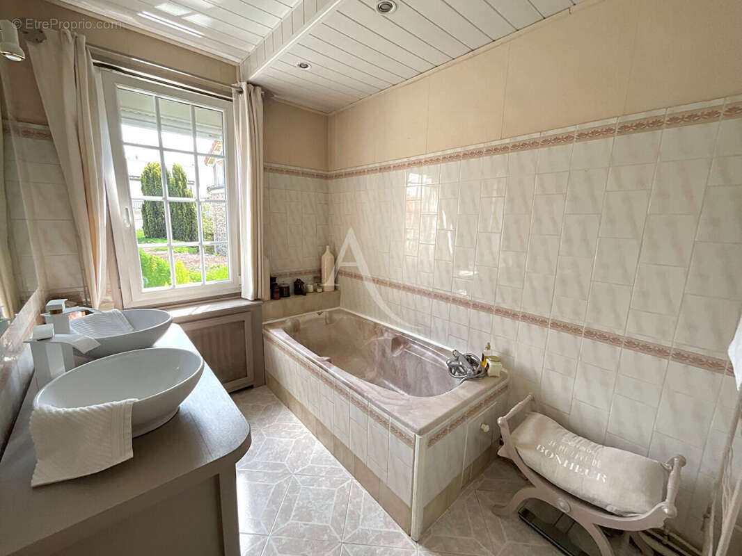 Maison à FONTENAY-SOUS-BOIS