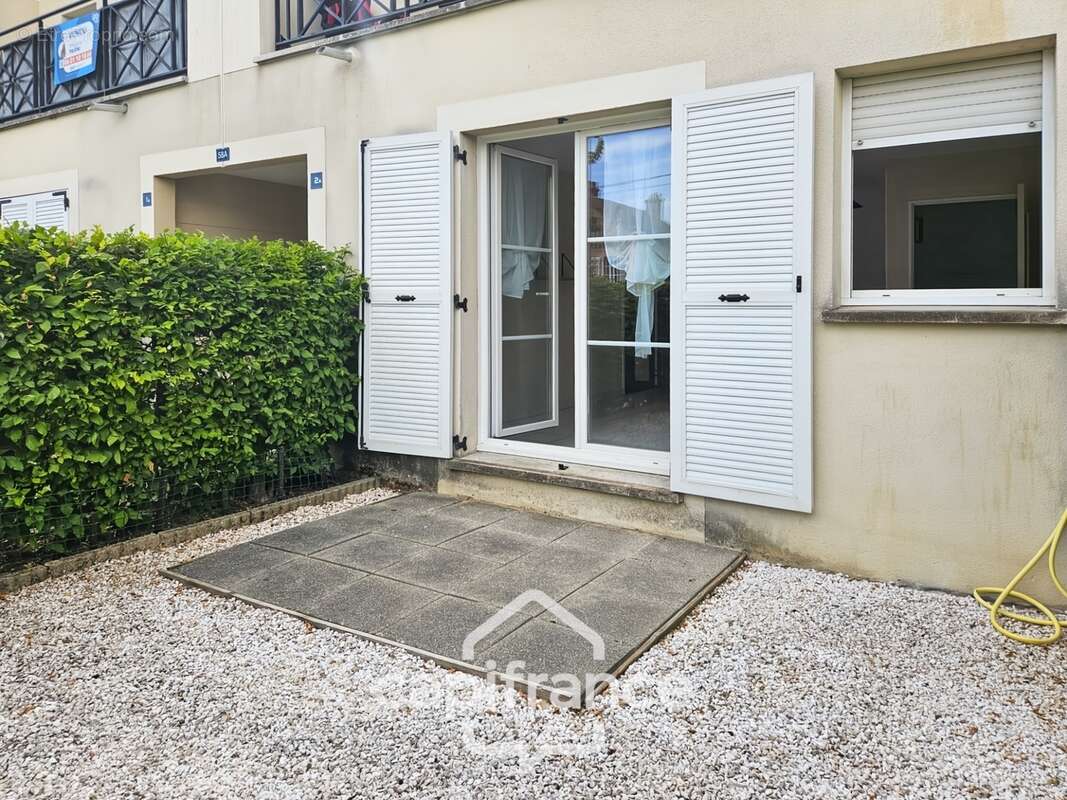 En plein cœur de Villenoy – Studio en rez-de-jardin avec stationnement - photo 2