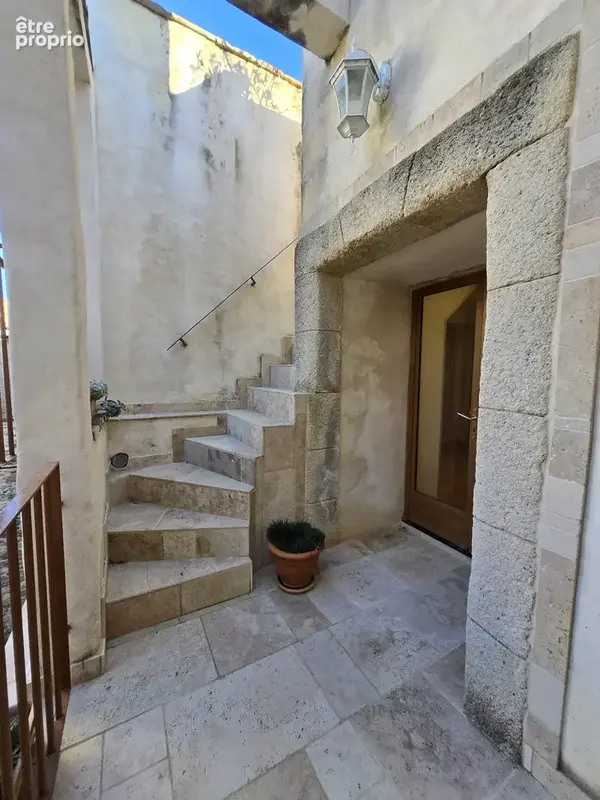 Roujan  maison de ville d’exception — charme, volumes & art de vivre - photo 30