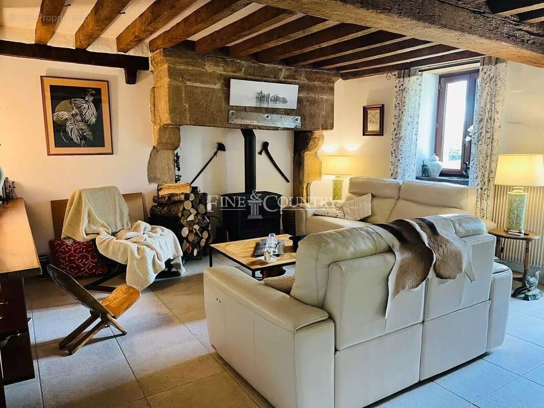 Maison à MAZEROLLES