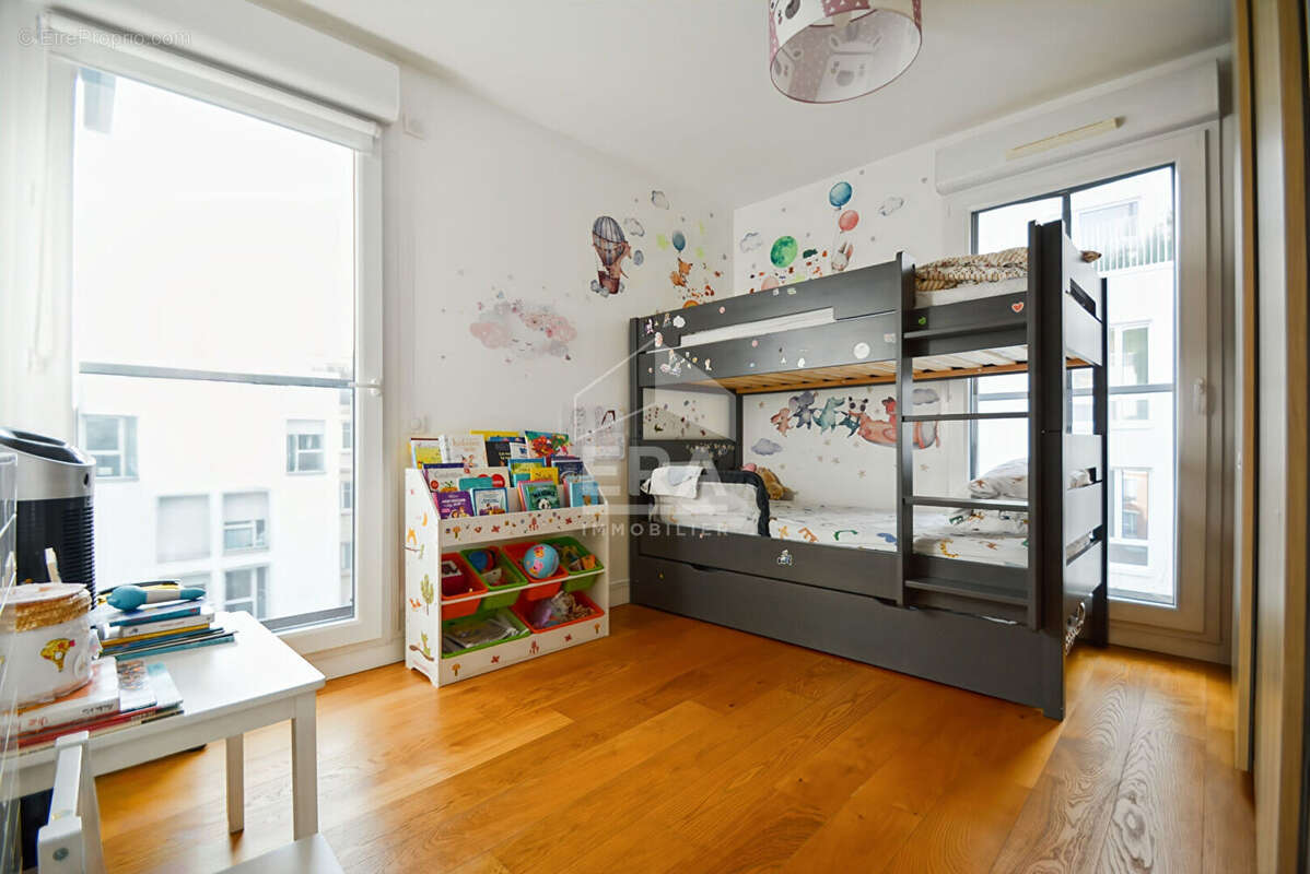 Appartement à ISSY-LES-MOULINEAUX