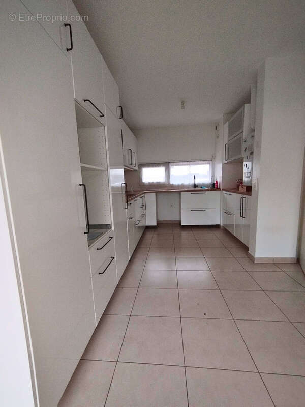 Maison à FLEURY-MEROGIS