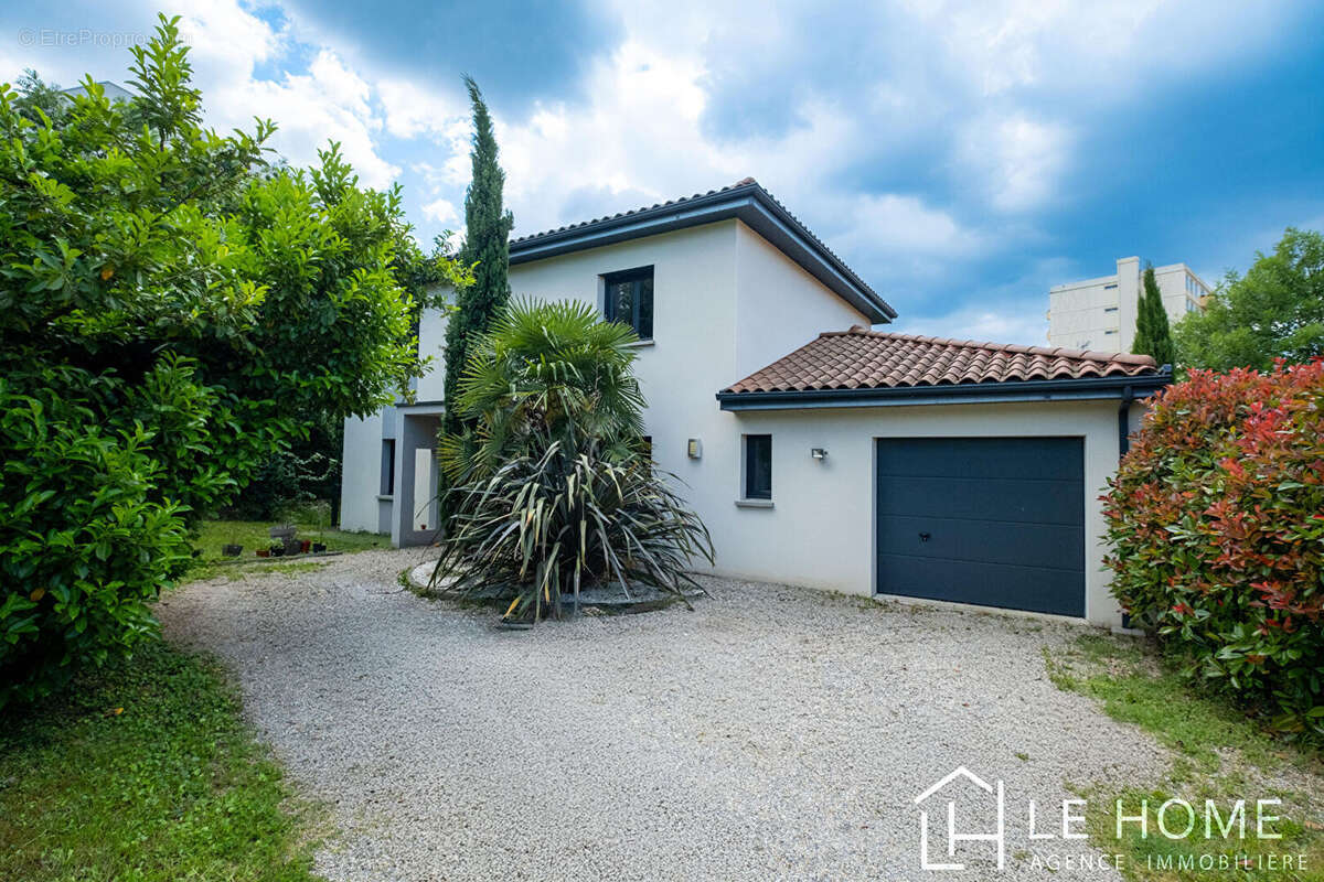 Maison à LYON-5E