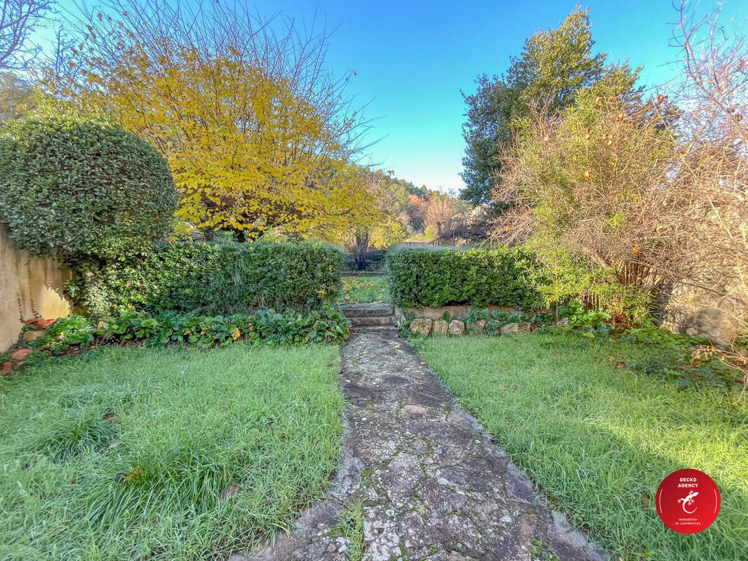 Maison à FIGANIERES