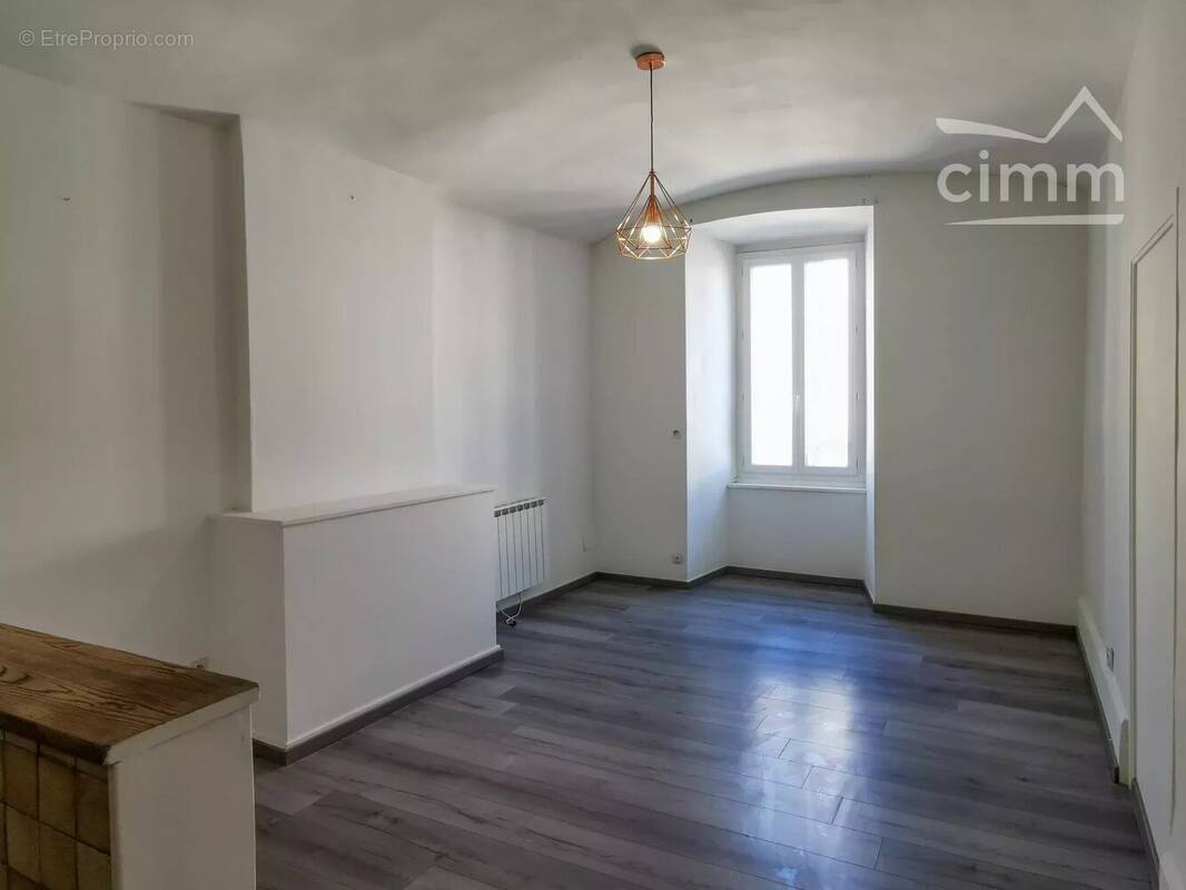 Appartement à JOYEUSE