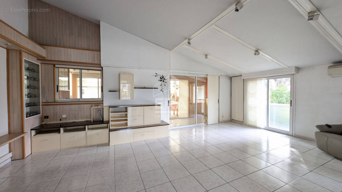 Maison à FONBEAUZARD