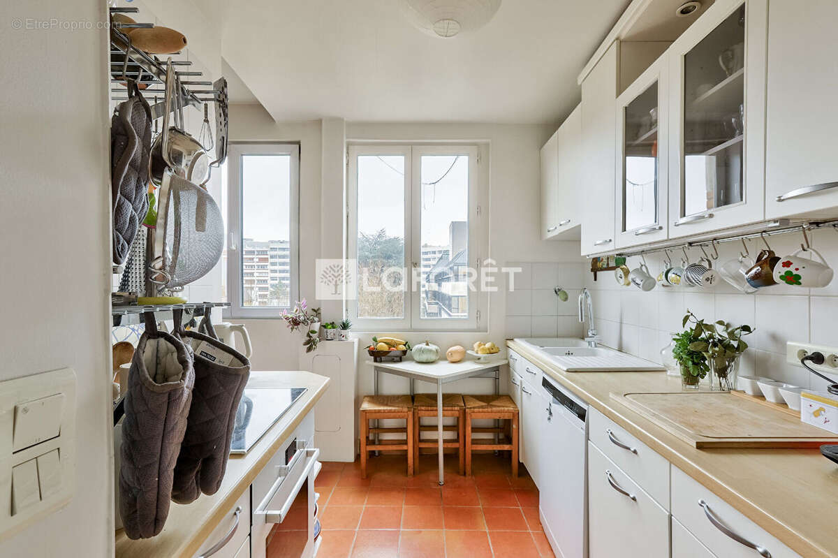 Appartement à PARIS-12E