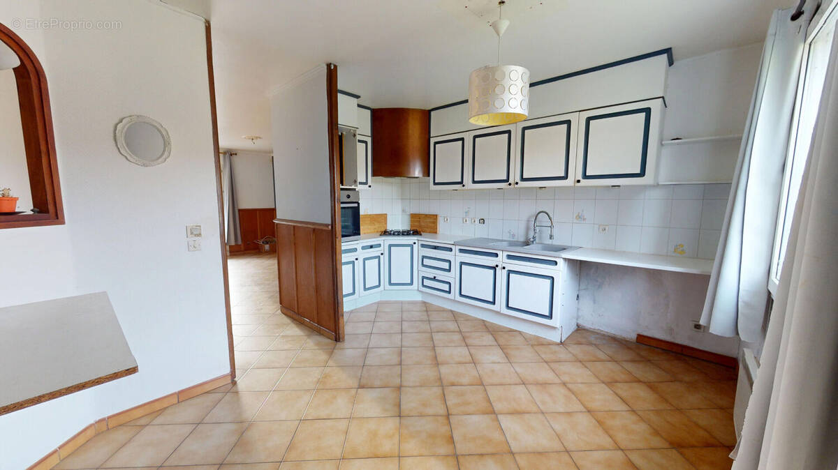 Maison à OUROUER-LES-BOURDELINS