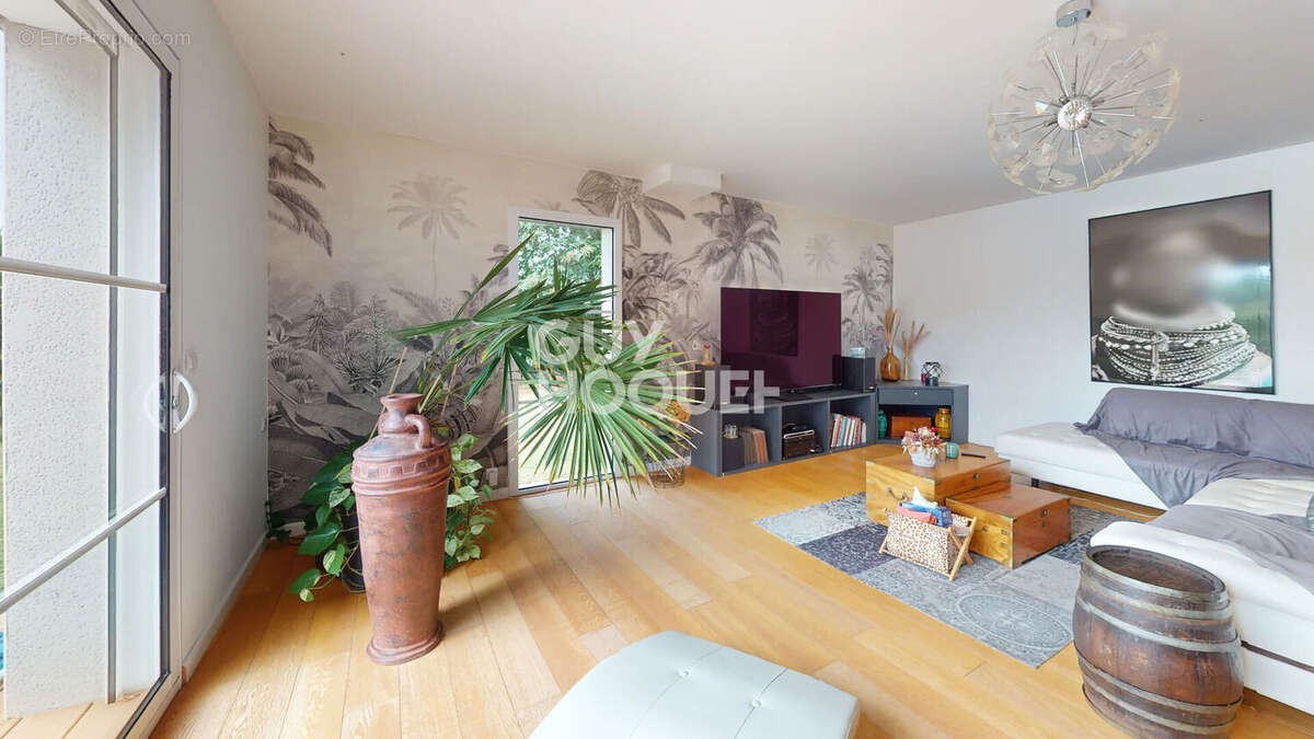 Maison à PLOUER-SUR-RANCE