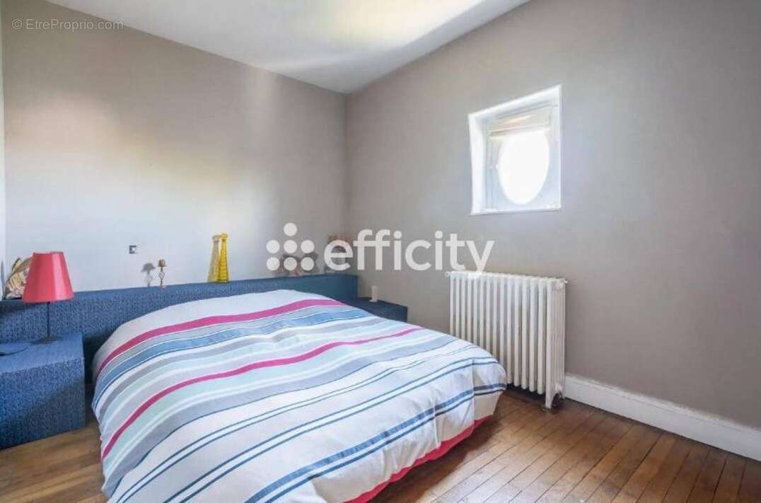 Maison 176 m² à Gagny  - photo 13