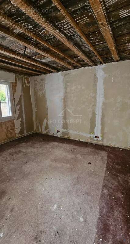 BISCHWILLER  Maison à réhabiliter intégralement  86 m² habitables  Garage indépendant - photo 7