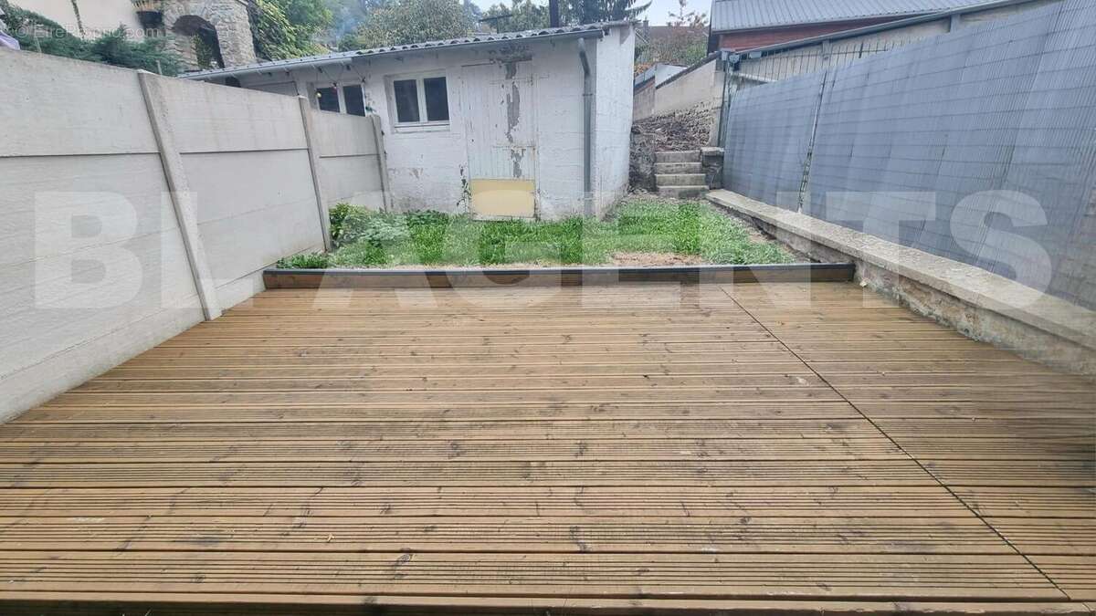 305b0fcb-8b87-40d4-92a8-09d8fc7a7224 - Maison à FLOING