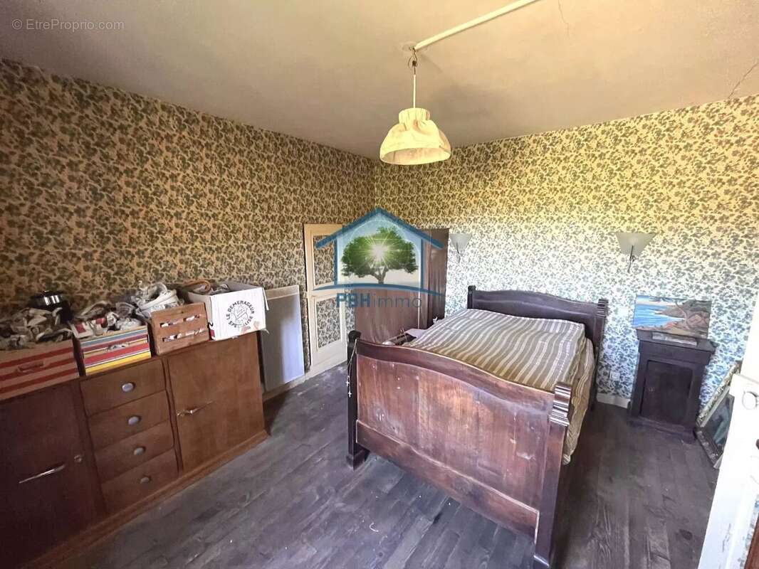 Maison à ASPRES-SUR-BUECH