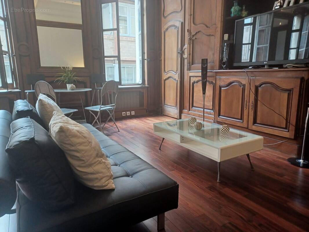 Commerce à MARSEILLE-1E