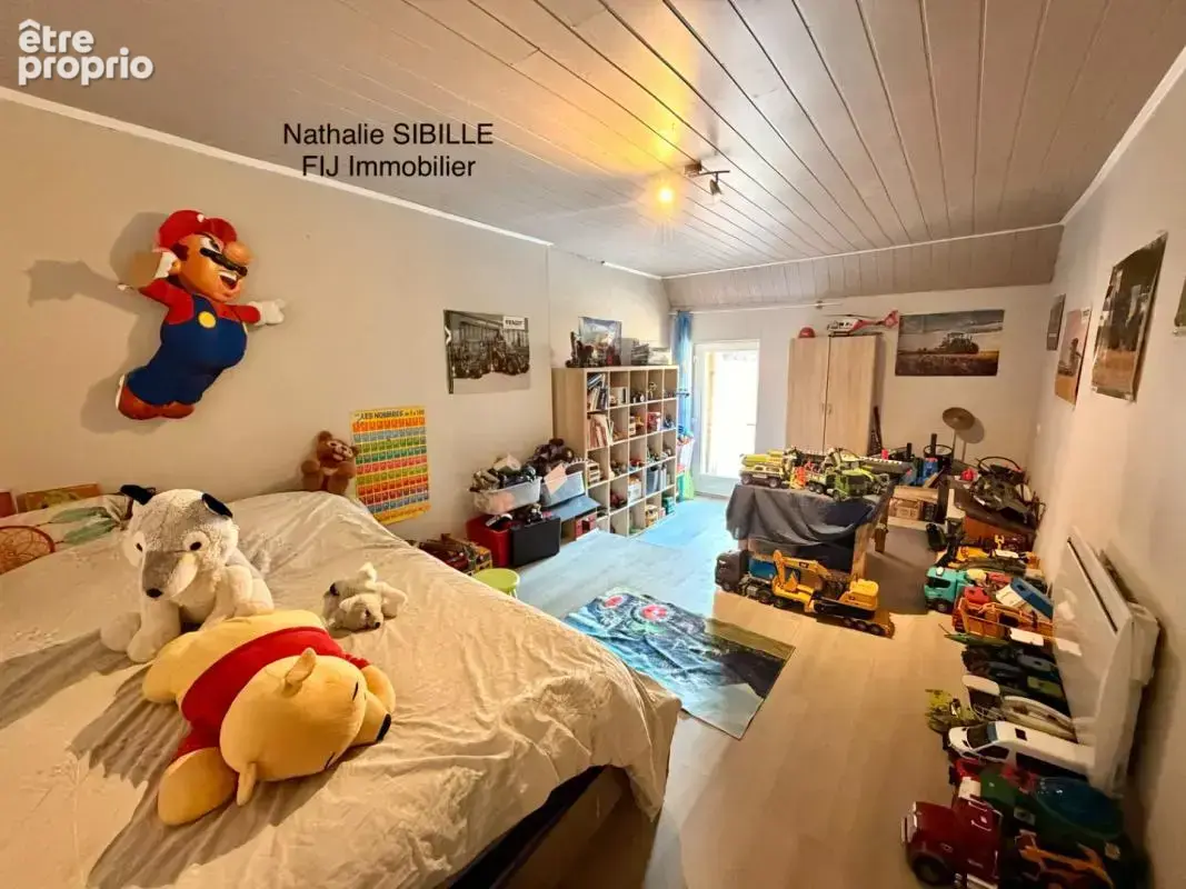 Maison 5 pièces / 135 m² / 95 000 EUR / LA ROCHE-MOREY - photo 8