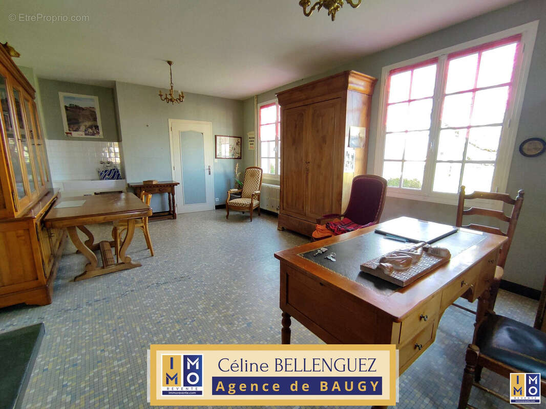 Maison à BAUGY