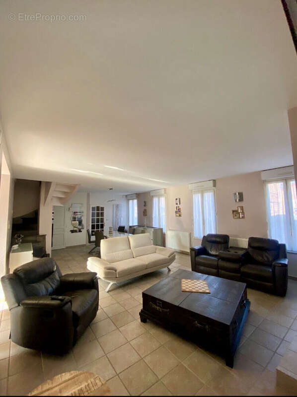 Maison à VILLERS-BRETONNEUX