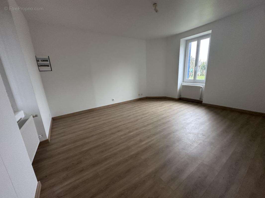 Maison 75 m² à La Porcherie  - photo 12
