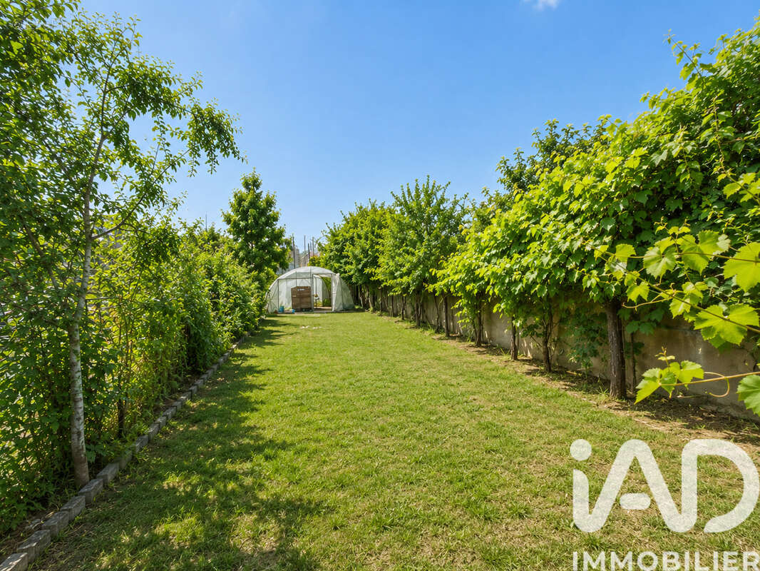 Maison 94 m² à Chateauneuf-Sur-Loire  - photo 3