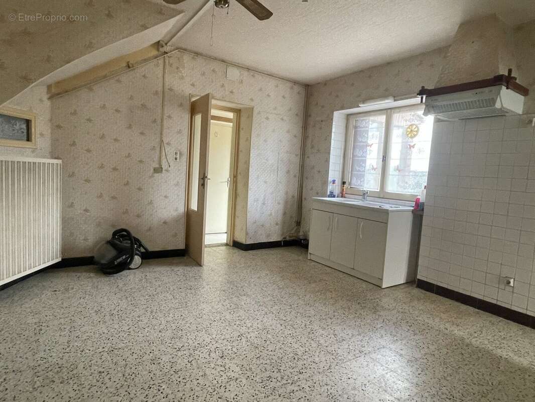 Maison à VIC-DES-PRES