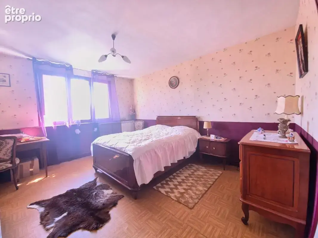 Maison de village de caractère de 173 m², 5 chambres à Champvert - photo 14