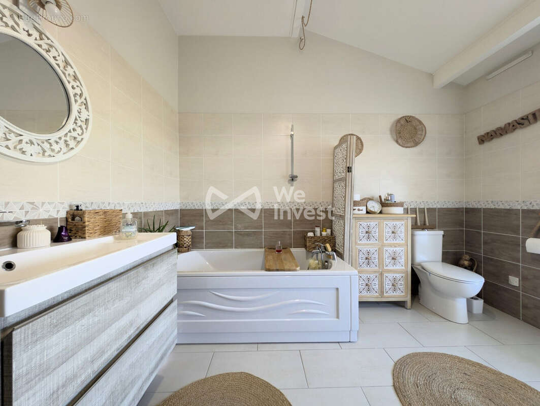 Maison 240 m² à Gamarde-Les-Bains  - photo 4