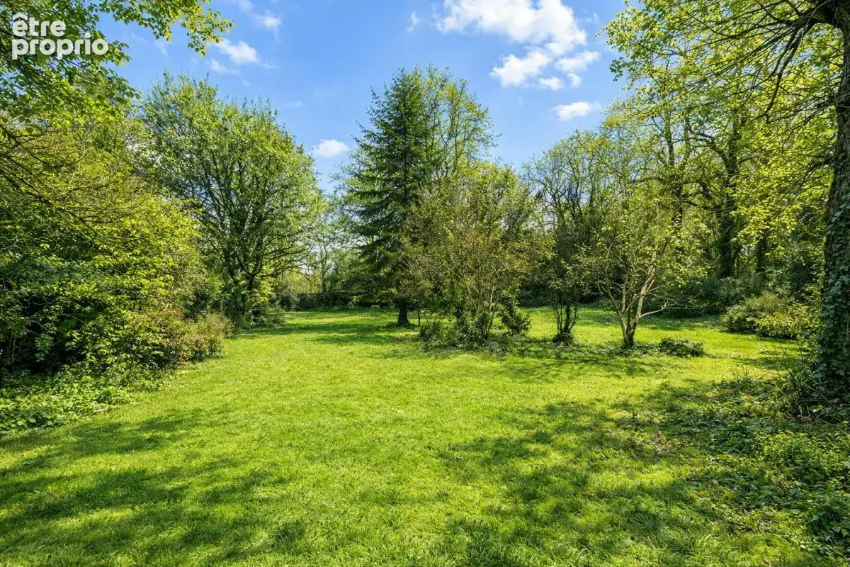 Propriété avec maison principale et gîte potentiel sur grand - photo 17