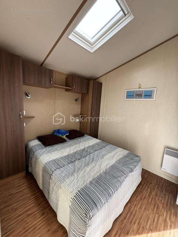 Terrain à SAINTE-GEMME