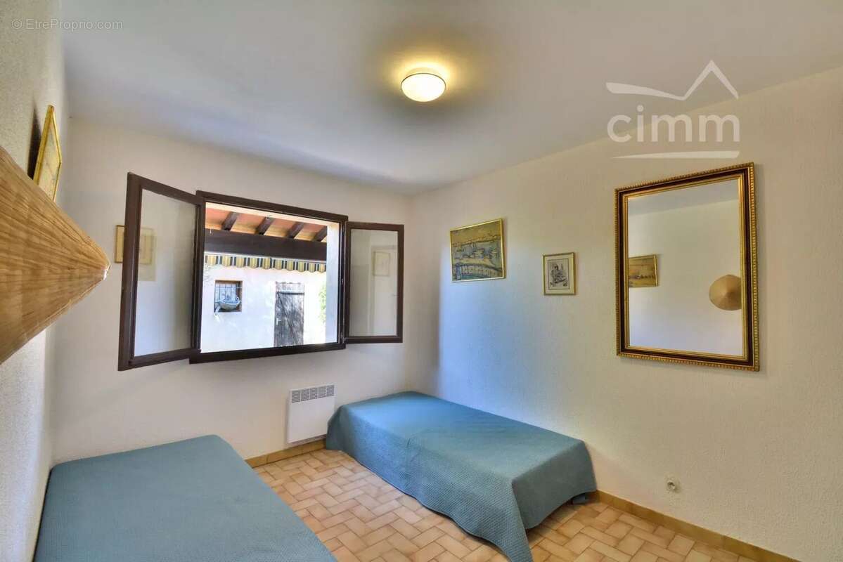 Maison à SAINT-CYPRIEN