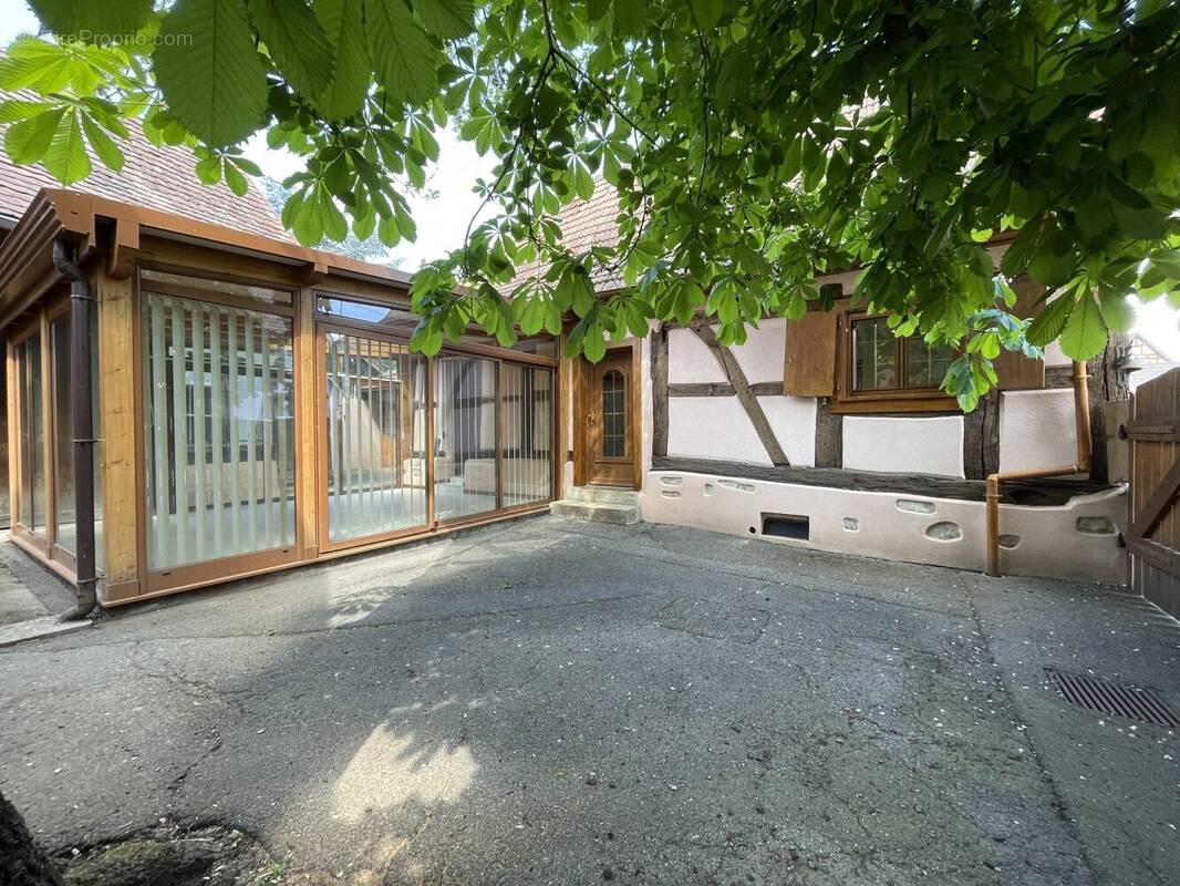 Maison à VILLAGE-NEUF